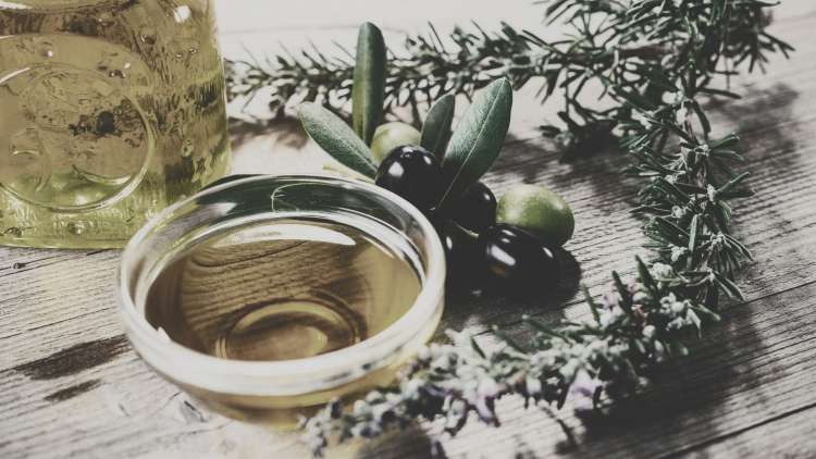 Recognizing Olive Oil Defects | Biolive Blog